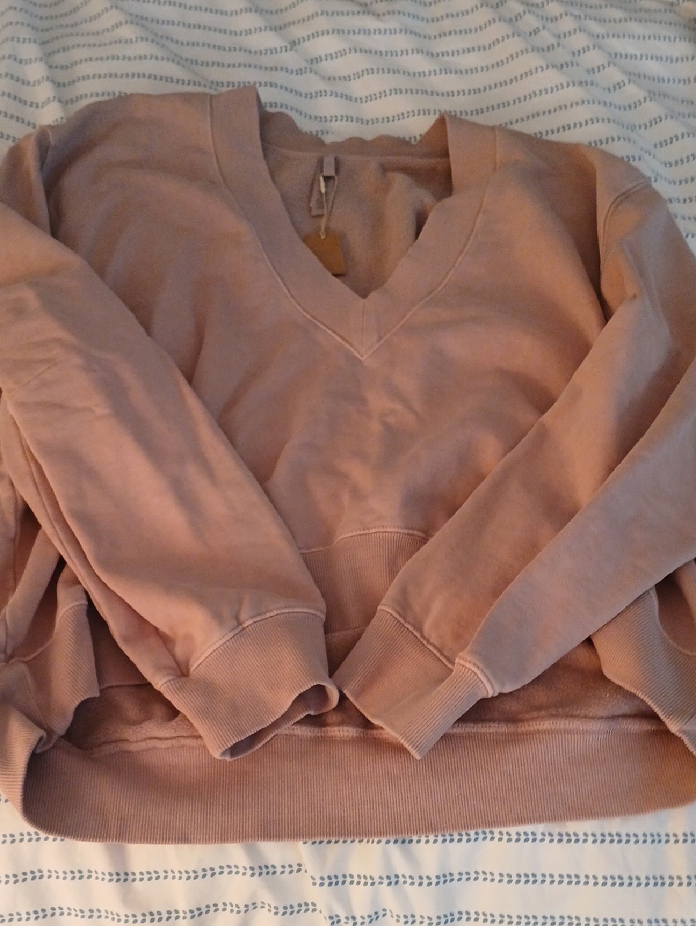Women's V-Neck Pullover Sweater Light Fawn Skims Oversized 26 Inches Pit To Pit